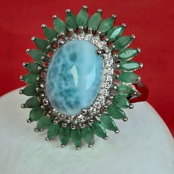 925 Stetling Silver Ring SZ 7.5 with Natural Larimar 1.5x1.2cm & Emerald Gems - Picture 12 of 12